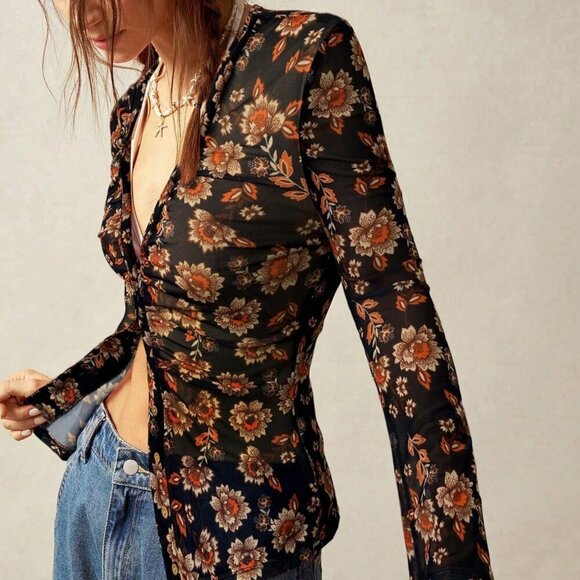 Multicolor Casual Women's Boho Lace mesh V-Neck Flared Sleeve Blouse - Picture 5 of 7